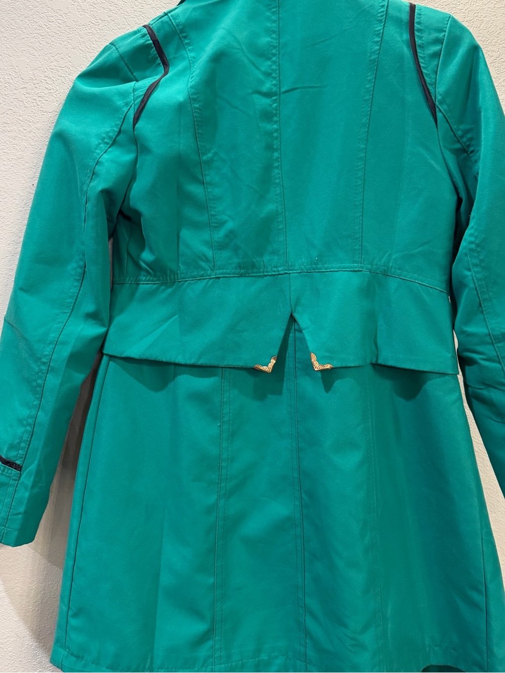Size 2. Green Double-Breasted Trench Coat. Navy accented pockets. Silver buttons - Picture 6 of 13